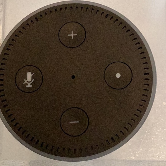 Amazon Echo Dot /Alexa - Picture 4 of 4